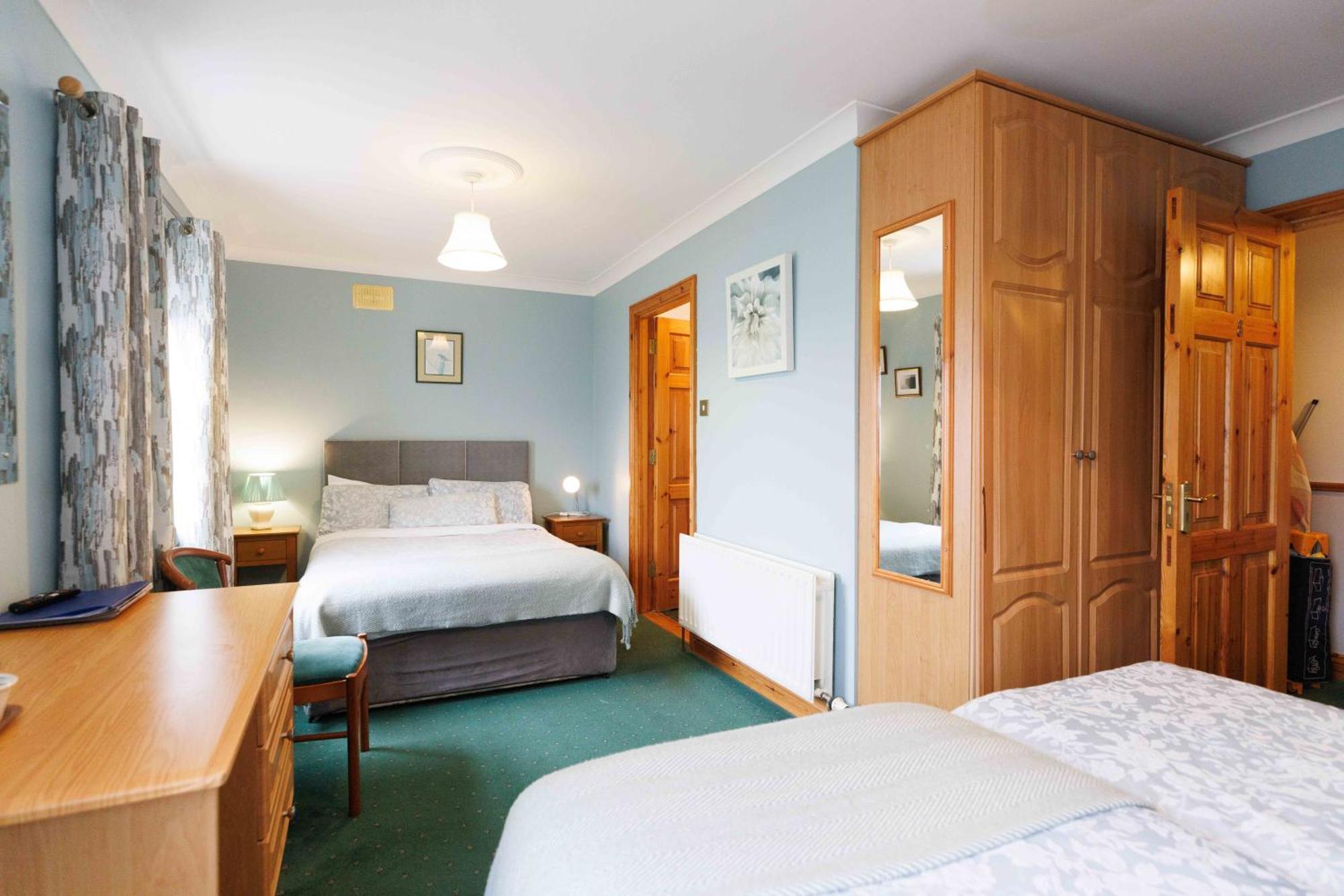 Scarriff  Clareville House B&B מראה חיצוני תמונה